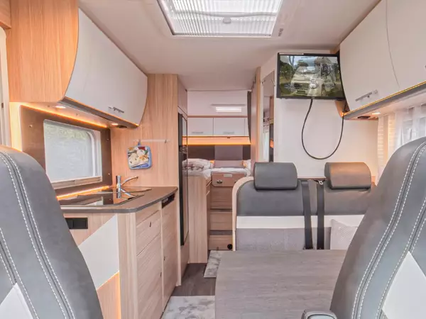 Vorschauansicht von Innenaufnahmen eines Wohnmobils